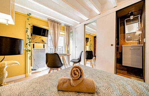 Jules Ferry - Recamier Apartment | Child-Friendly Studio Bugeaud near Métro Brotteaux