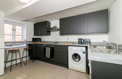 Stevenage Apartment | Bright Two-Bed Apartment with Family-Friendly Amenities