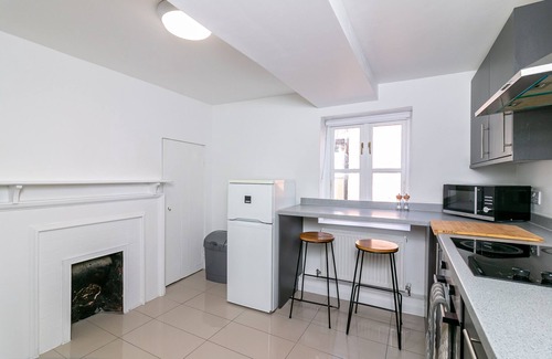 Stevenage Apartment | Bright Two-Bed Apartment with Family-Friendly Amenities