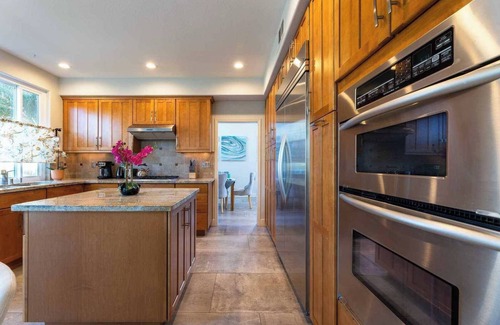 Westpark House | Cozy Retreat in Avignon: Pet-Friendly with Breakfast Included