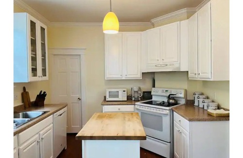 Chaska House | Inviting Turn of the Century Home with Family-Friendly Amenities