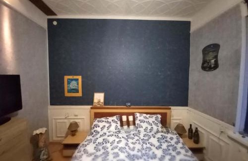 Pelgulinn Apartment | Cozy Family Retreat: Your Warm Comfy Home Away