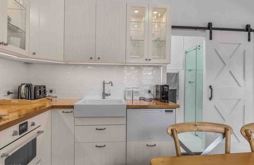 Hobart Central Business District House | Inviting Escape at The Barn: Family-Friendly Amenities
