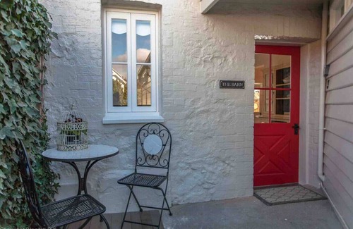Hobart Central Business District House | Inviting Escape at The Barn: Family-Friendly Amenities