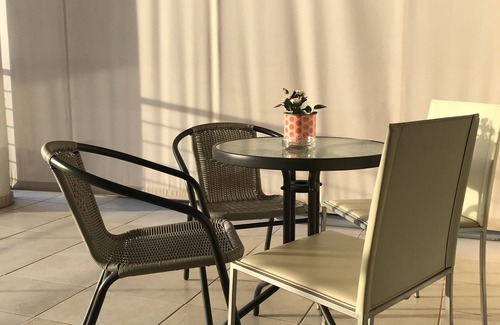 City Centre Apartment | Inviting Residence in Nicosia City Center with Balcony Views