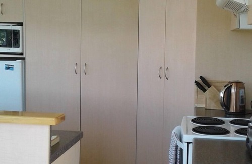 Oamaru House | Warm & Centrally Located Hotel with Pool - Rated 9.8/10