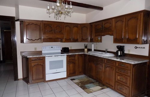 Sparta House | Cozy Prairie Home with Ocean Views and Top Guest Ratings