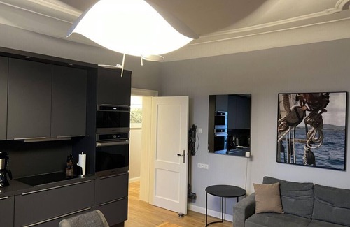 Warnemuende Apartment | Discover Warnemünder-Strandjuwel with Family-Friendly Amenities