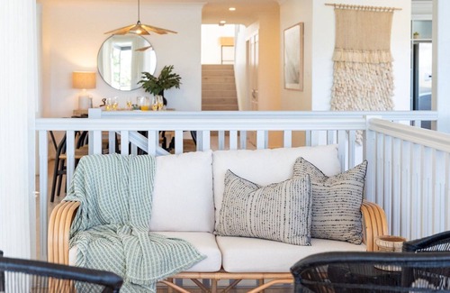 Currarong House | Warrahwillah Beach House: Panoramic Inlet Views Await