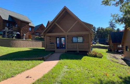 Warrens House | Pet-Friendly Warrens Cabin with Top-Rated Amenities