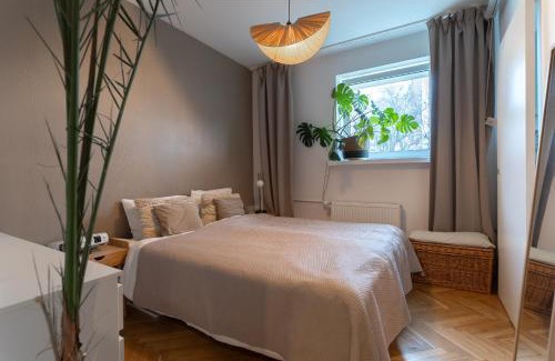 Praga Poludnie Apartment | Explore Warsaw Concierge Kinowa Gardens - Family-Friendly Stay