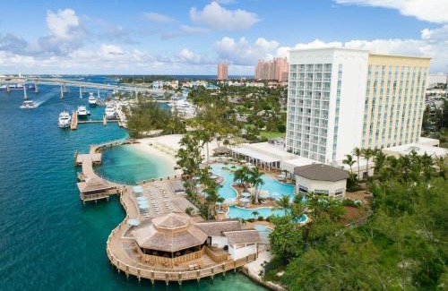 Paradise Island Resort | Relaxing Adults-Only Getaway at Warwick Paradise Island