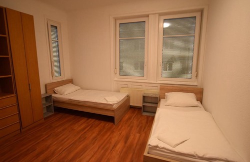 Veielbrunnen Apartment | Family-Friendly Wasen Apartment for Memorable Stays
