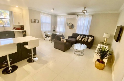 Albion Apartment | Washington 2BR Suite Modern and Spacious MBJ