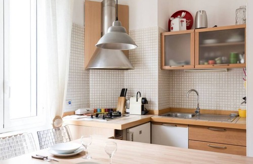 Washington Apartment | Cozy Washington Apartment with Breakfast & 10/10 Guest Rating