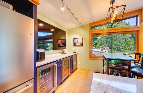 Port Ludlow Cottage | Washington Gem on 8.5 Acres: Clamming Nearby!