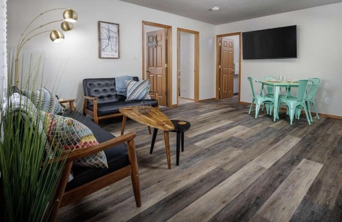 Northwest Portland House | Pet-Friendly Washington Park Place: Family-Centric Retreat