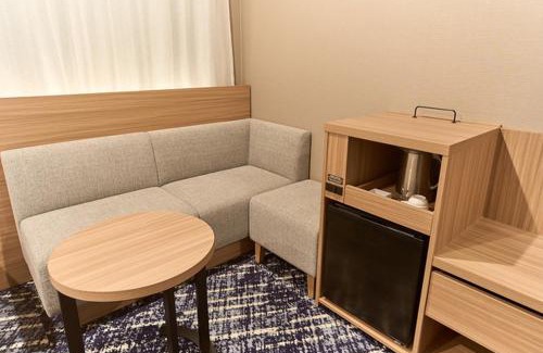 Shin-Yokohama Hotel | Discover R&B Hotel Shin Yokohama Ekimae - Family-Friendly Stay