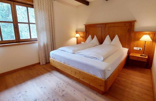 Untertschern Apartment | Family-Friendly WASSERFALL Top 1 - Guest Rated 10/10
