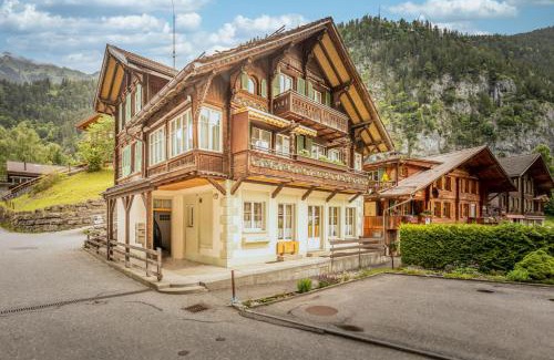 Lauterbrunnen Apartment | Discover Wasserfallhüsli: Ideal Family Retreat in Lauterbrunnen