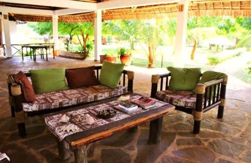 Watamu Bed & Breakfast | Watamu Eco Villas: Oceanfront Retreat with Spa & Pool