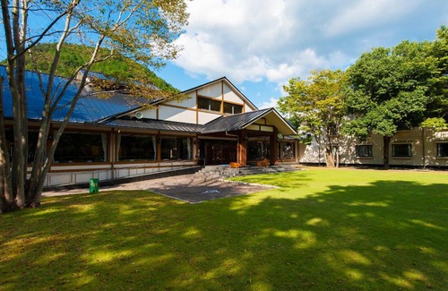 Tanabe Hotel | Discover Watarase Onsen Hotel Sasayuri: Hot Tub Retreat
