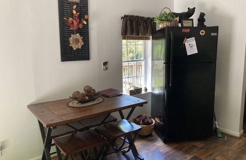 Hampton Cabin | Lakefront Serenity at Watauga Lake Hideaway - Rated 9.4/10