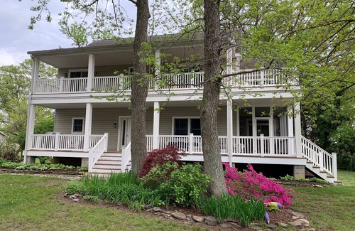 Claiborne House | Experience Breathtaking Sunsets Over the Eastern Bay!