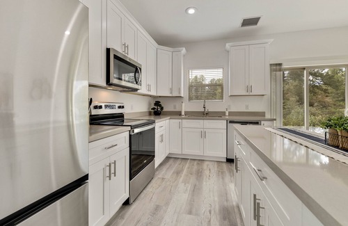 Payson House | Guest Rated 10/10 - Cozy 2-BR Retreat with Spa & Patio