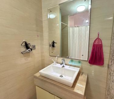 Old Jakarta Apartment | Relaxing Water Fountain View Ancol Apartment with Pool