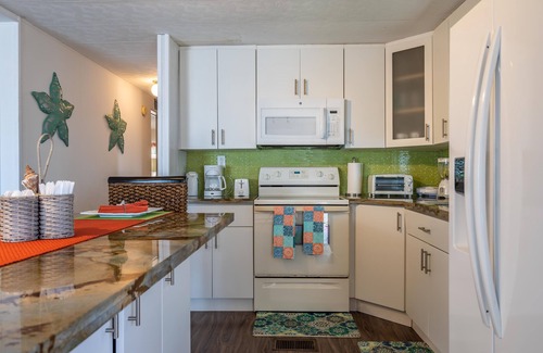 Key Largo Village House | Incredible Water Front Home with Sunset Views & Private Pool