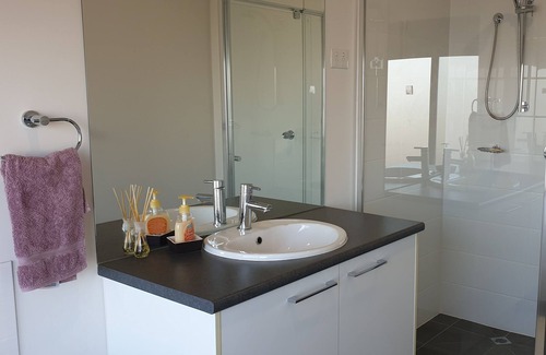 Nangkita House | Experience Beautiful Sunrises at Hindmarsh Island Retreat