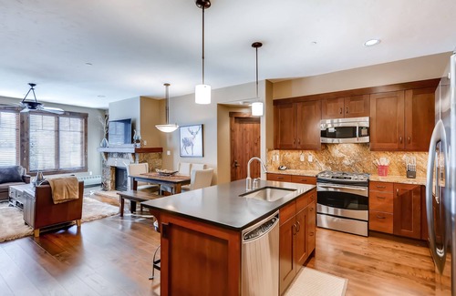 Breckenridge Apartment | Idyllic Water House on Main Street with Spa and Pool Access