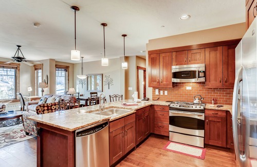 Breckenridge Apartment | Idyllic Water House on Main Street with Spa and Pool Access