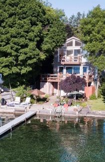Canandaigua House | Water's Edge on Canandaigua Lake: Pet-Friendly Retreat
