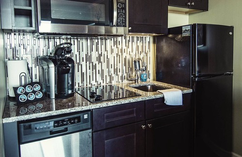 Downtown Wilmington Condo | Inviting Water Street Retreats: Family-Friendly Getaway