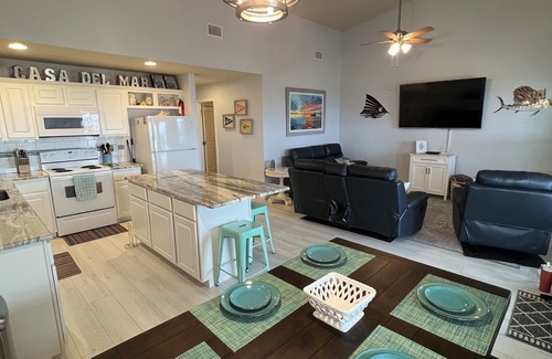 Port O Connor Condo | Scenic Water View Condo in Port O'Connor for 6 Guests