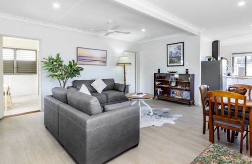 Bellara Apartment | Breathtaking Water Views Right From Your Window