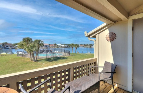 Harbor Oaks Condo | Tranquil Bayhouse Condo with Pool & Stunning Water Views