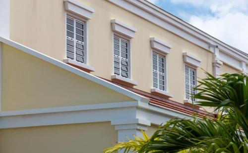 Tera Kora Apartment | Water Villa's Bonaire - Porch with view on the canal