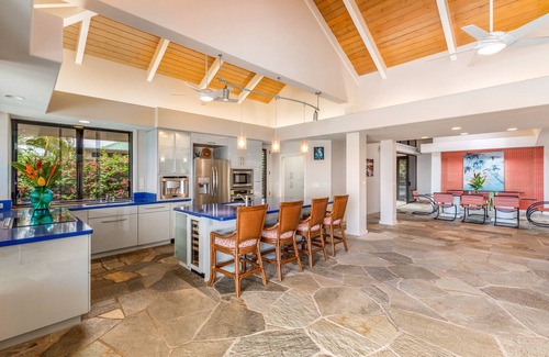 Kahaluu-Keauhou House | Inviting Waterfall House: Oceanfront with Pool & Spa