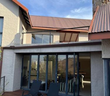 Dullstroom House | Relaxing Escape at Waterfall House - 4-Star Spa Retreat