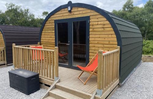 Abercwmboi House | Pet-Friendly Waterfall Pod 5 with Exceptional Guest Rating
