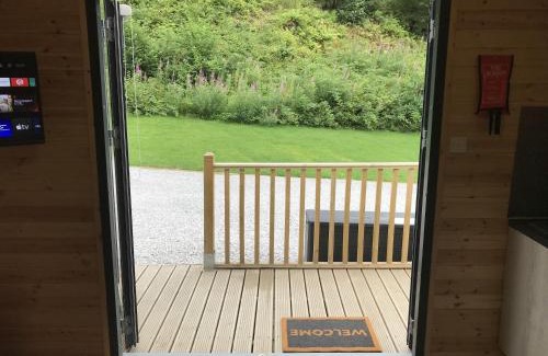 Abercwmboi House | Pet-Friendly Waterfall Pod 5 with Exceptional Guest Rating