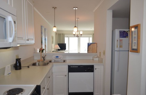 Murrells Inlet Condo | Experience Waterforde 302 - Oceanfront Bliss in SC