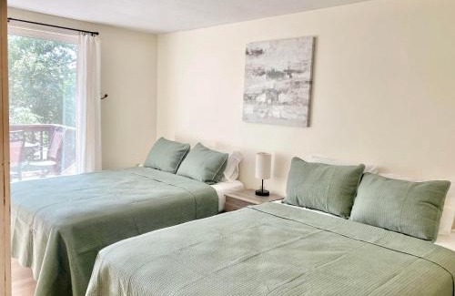 Holderness House | Waterfront 1-Bedroom Retreat with Private Deck Escape