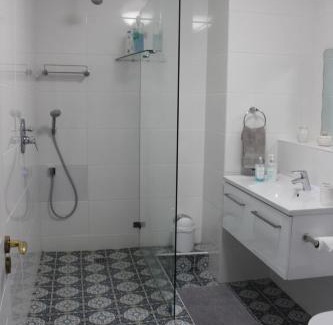 Waterfront Apartment | Exceptional Family Stay at Waterfront- 11 South Quay