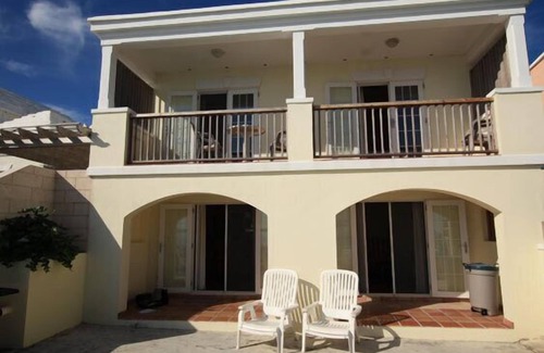 Somerset Village Cottage | Waterfront 2 Bedroom Cottage with Private Beach Access