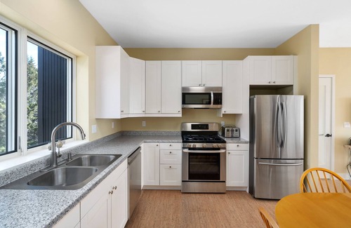 Castle Danger Apartment | Picturesque Waterfront Retreat with Lake Superior Views