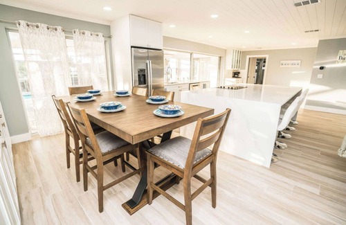 Apollo Beach House | Waterfront 3 Br~Newly Renovated~Pool~Dog Friendly